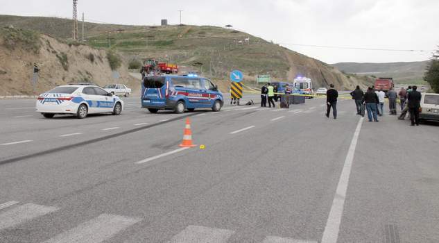  Hafriyat kamyonun çarptığı öğrenci yaşamını yitirdi