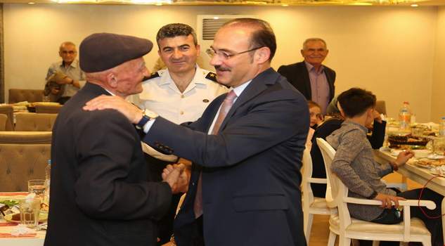 Vali Yurtnaç: Her zaman şehit ailelerimiz ve gazilerimizin yanındayız