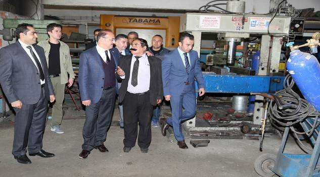 Akdağmadeni’nde üretiyor tüm yurda satıyor