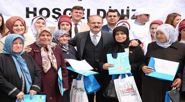 Okumanın yaşı yok, 83 yaşında okuma- yazma öğrendi