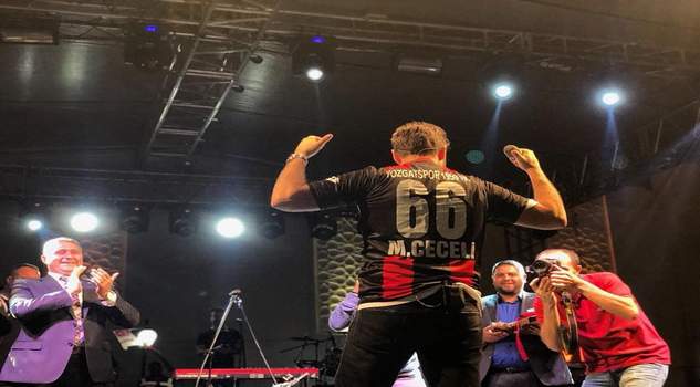 MHP’nin organizesinde “Diriliş Konseri “ Yozgatlıları coşturdu
