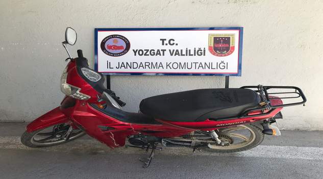 Jandarma, motosiklet hırsızlarını yakaladı