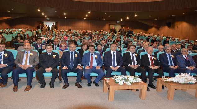 Yozgat’ta “Peygamberimiz ve Gençlik” Anlatıldı