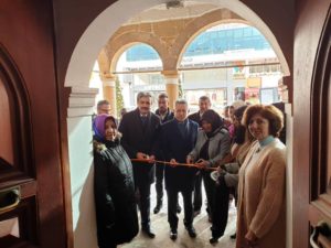 Kadınların el emeği ürünleri sergilendi