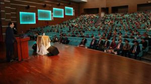 Vali Çakır: Eğitim başarısının istenilen seviyeye getirilmesi için çok çalışılması gerekir