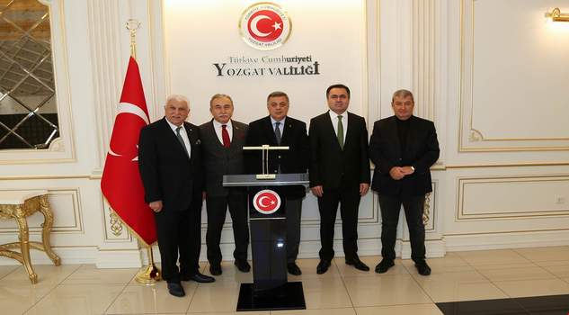 Vali Çakır’a hayırlı olsun ziyareti  