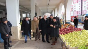 Erdemir, seçim çalışmalarını yoğun bir şekilde sürdürüyor