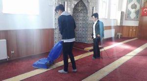 Ülkücü gençlerden cami temizliği