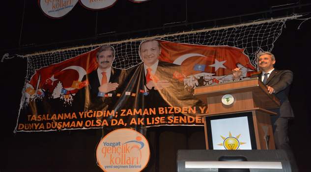 AK Gençlik, Köse’yi duygulandırdı