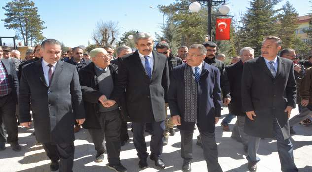 Oktay, hemşerilerinden Köse’ye destek istedi