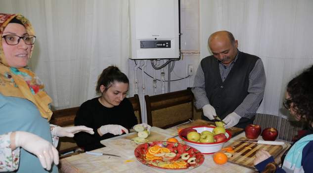 Diyet için başladı şimdi ise evinde meyve cipsi üretiyor