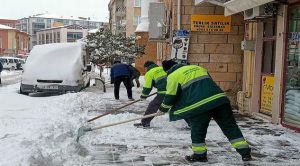 Belediyelerde kar mesaisi başladı