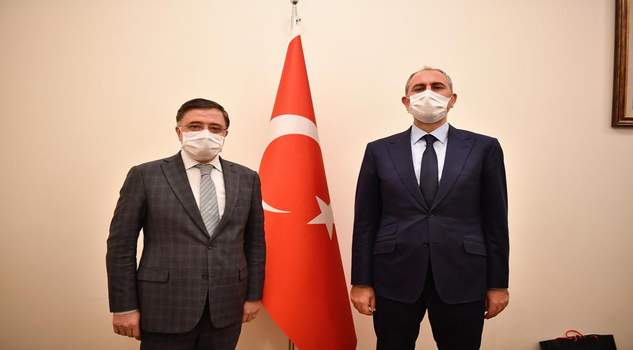 Milletvekili Başer’den Adalet Bakanı Gül’e ziyaret