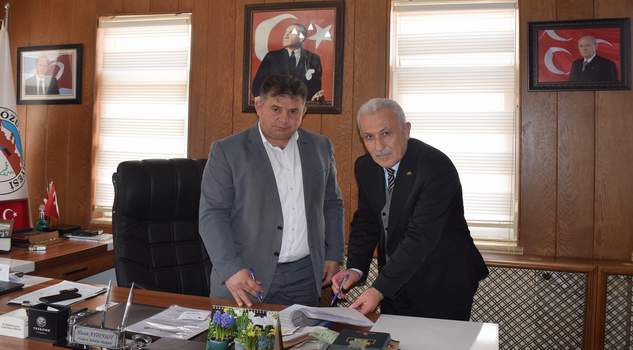 Oluközü Belediyesinde sendika işçilerinin yüzü güldü