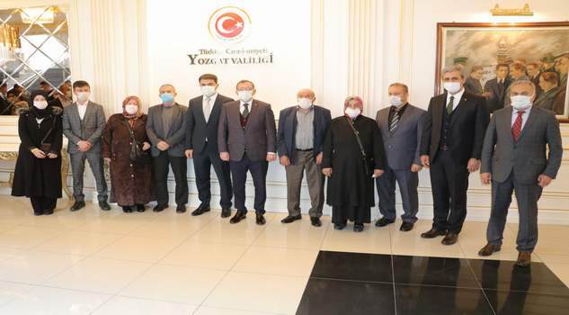 Şehit yakınları ve Gazilere Devlet Övünç Madalyası verildi