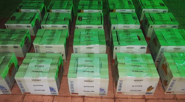 Alperenler, yardımlara devam ediyor