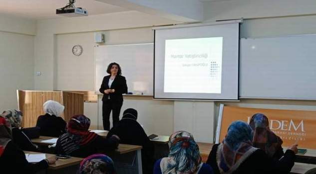 KADEM’den kadınlara mantar kursu