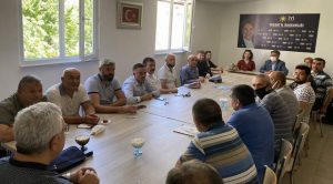 Demirer, Partilileri ile bir araya geldi