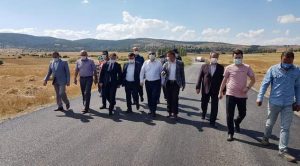 Vali Polat, asfalt yol yapım çalışmalarını inceledi