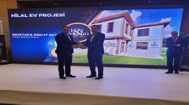 Başkan Ekinci’ye bir ödül daha