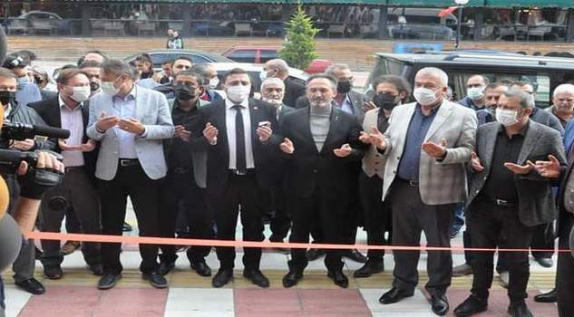 Galata Etli Ekmek ve Dönercisi açıldı