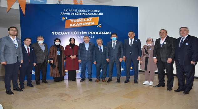 AK Parti’den Teşkilat Akademisi programı