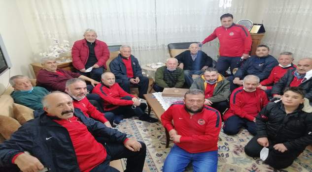 Seher Vakti Spor ekibi öğretmenlerini unutmadı