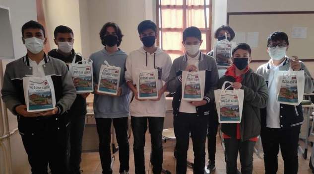 Bilal Şahin’den tarihi liseye vefa