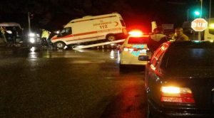 Ambulansın karıştığı kazada 1 kişi yaralandı