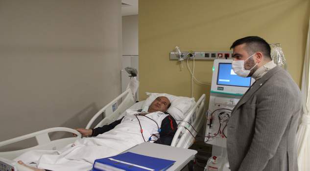Başhekim Kozan’dan, diyaliz hastalarına moral ziyareti