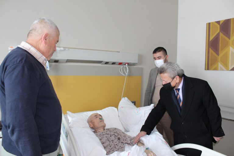 İl Başkanı Başer: Hastalarımıza acil şifalar diliyorum