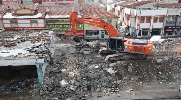 Yeni Hal, İş ve Yaşam Merkezinde çalışmalar devam ediyor