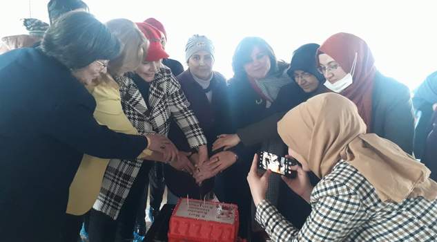 Kendi günlerinde moral buldular