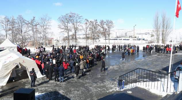 Okullarda deprem tatbikatı yapıldı