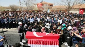 Şehit polis dualarla uğurlandı