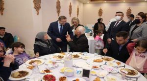Vali Polat, şehit aileleri ve gazilerle iftarda bir araya geldi