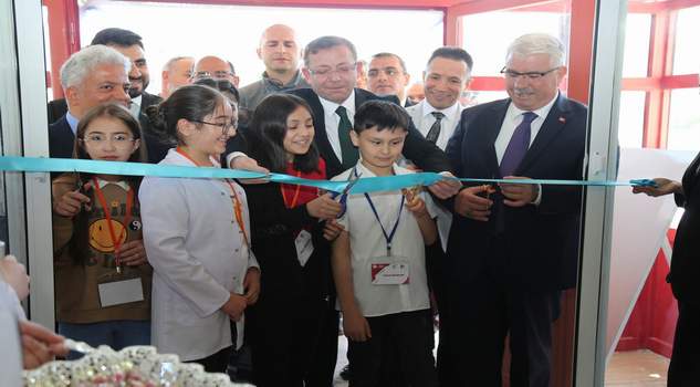 TUBİTAK Bilim fuarı açıldı