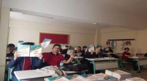 Sınavlara hazırlık kitapları ücretsiz dağıtıldı