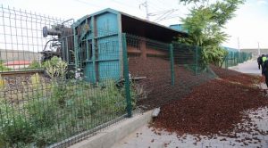 Yük Treni’nin vagonu devrildi, seferler aksadı