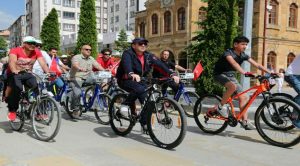 Çevre dostu bir yaşam için pedal çevirdiler