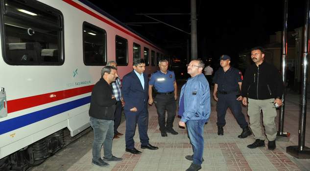 Doğu Ekspresi vagonları raydan çıktı