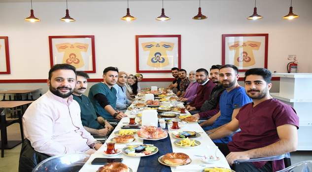 Fizik Tedavi Ünitesi çalışanlarına moral kahvaltısı
