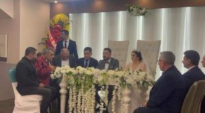 Çelikel, görkemli düğün ile bekarlığa veda etti