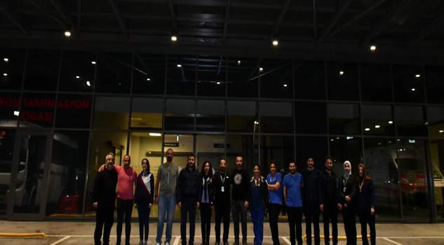 Acil çalışanları ile gece kahvaltısında bir araya geldi