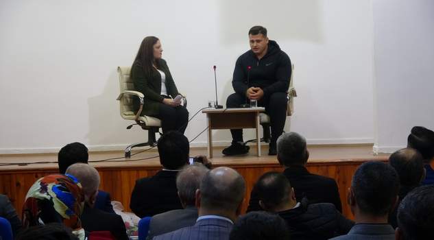 Milli Güreşçi Kayaalp, söyleşi programına katıldı