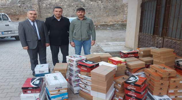 Yerköy TSO’dan öğrencilere karne hediyesi