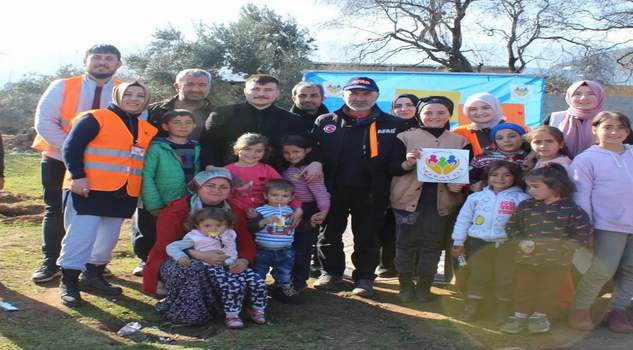 Hem yardım, hem moral veriyorlar