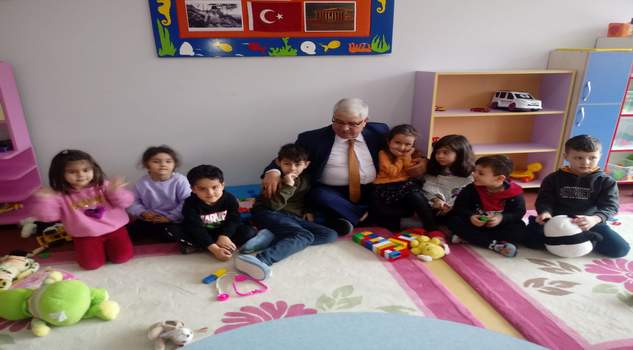 Yazıcı, miniklerle bir araya geldi