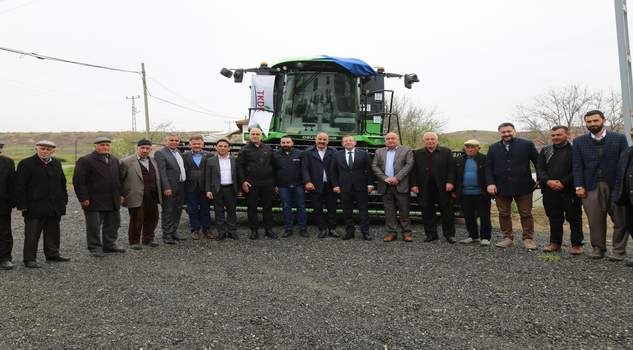 TKDK’dan yüzde 65 hibe desteği ile çiftçilere 2 adet biçerdöver