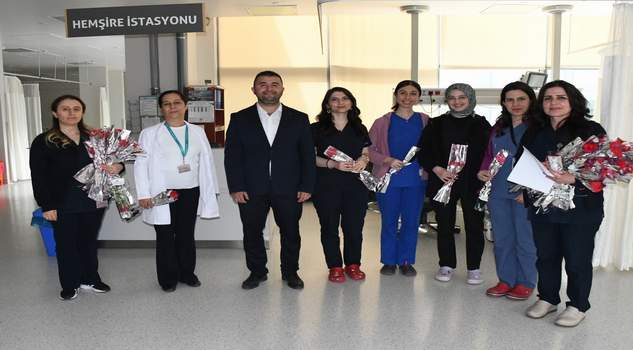 Başhekim Kozan, Hemşireler sağlık hizmetlerinin kalbidir